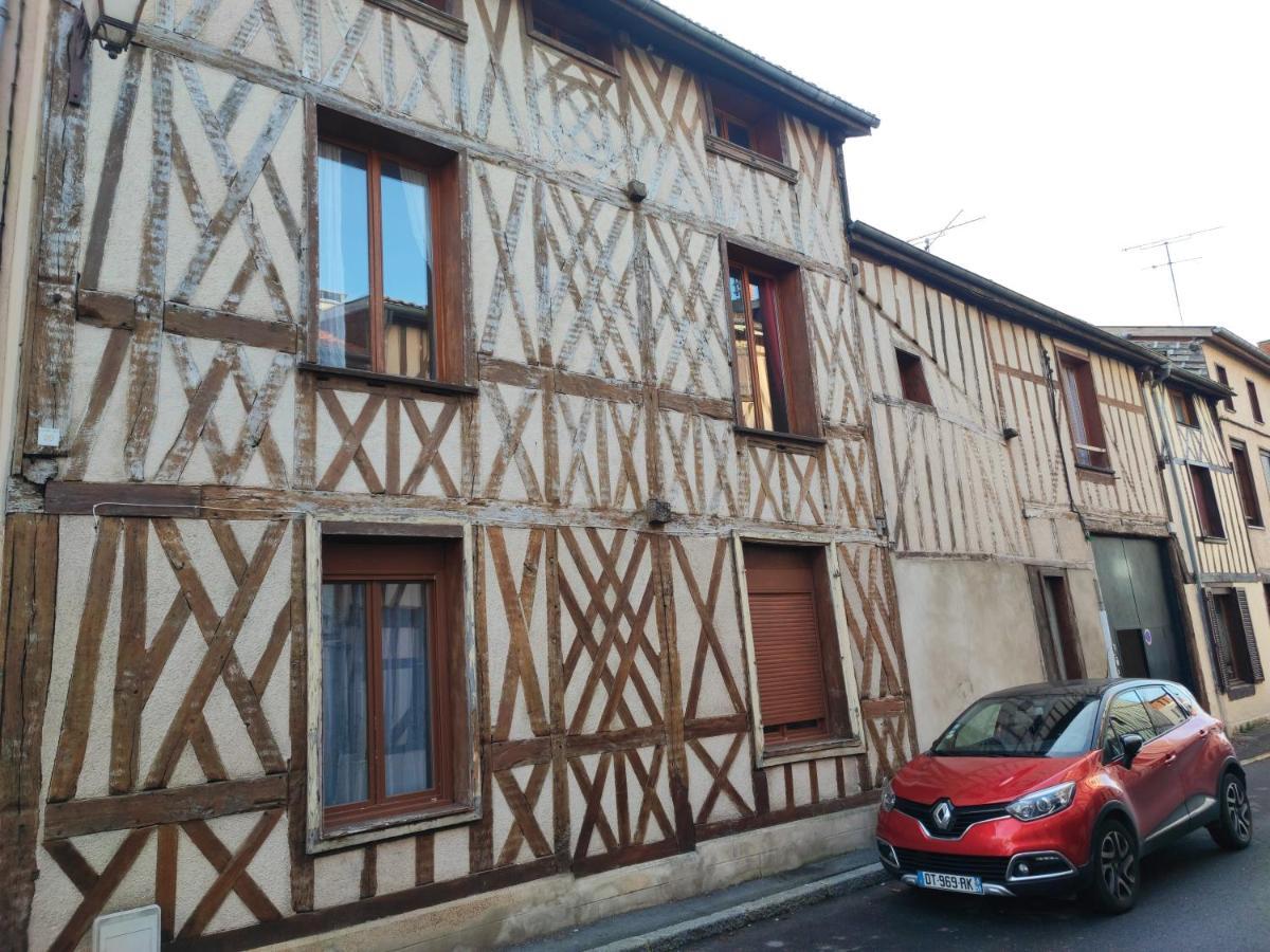 **Studio Art - 30M2 - Centre Ville** Chalons-en-Champagne Exterior photo