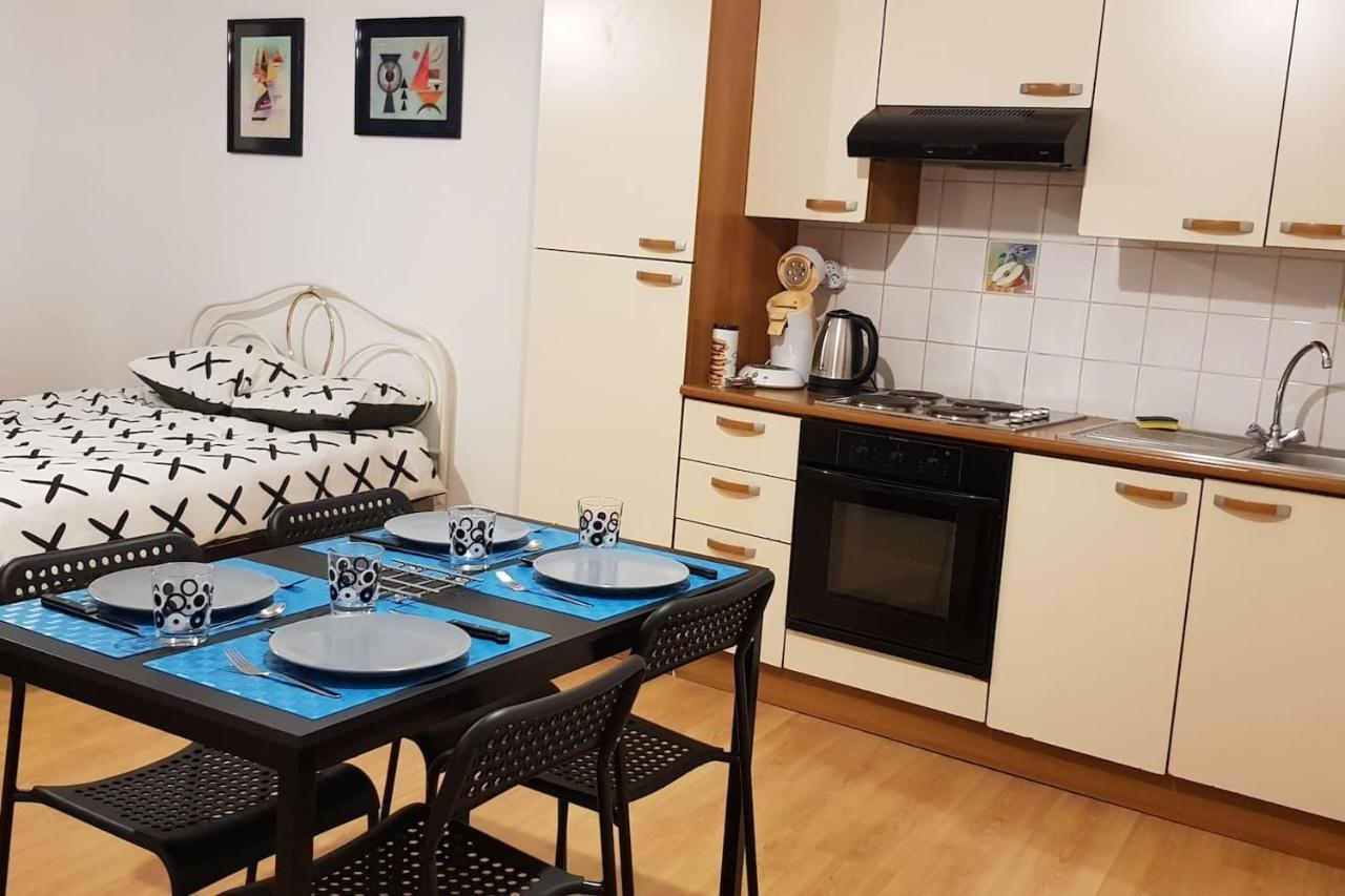**Studio Art - 30M2 - Centre Ville** Chalons-en-Champagne Exterior photo