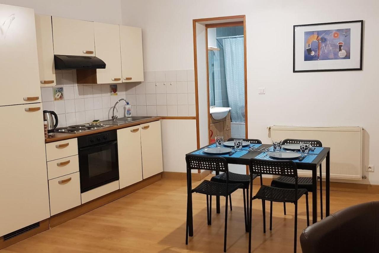 **Studio Art - 30M2 - Centre Ville** Chalons-en-Champagne Exterior photo